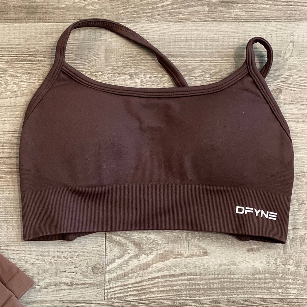 DFYNE - Bra and Shorts Bundle - Picture 4 of 7